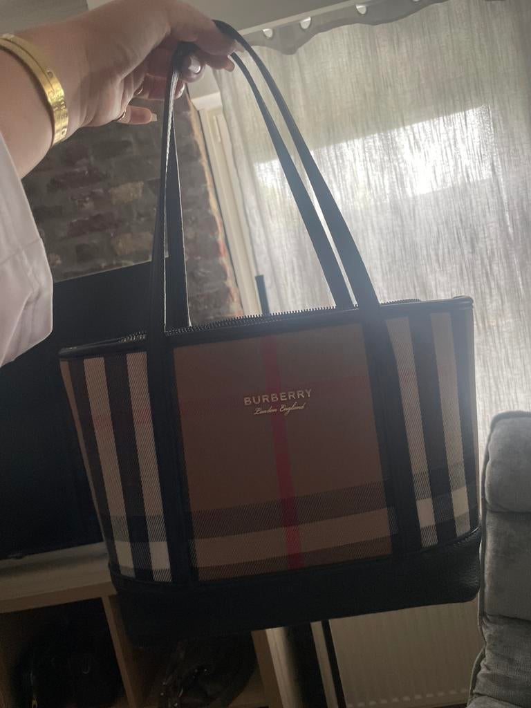 Burberry tasje, Ophalen of Verzenden, Gebruikt, Bruin, Handtas