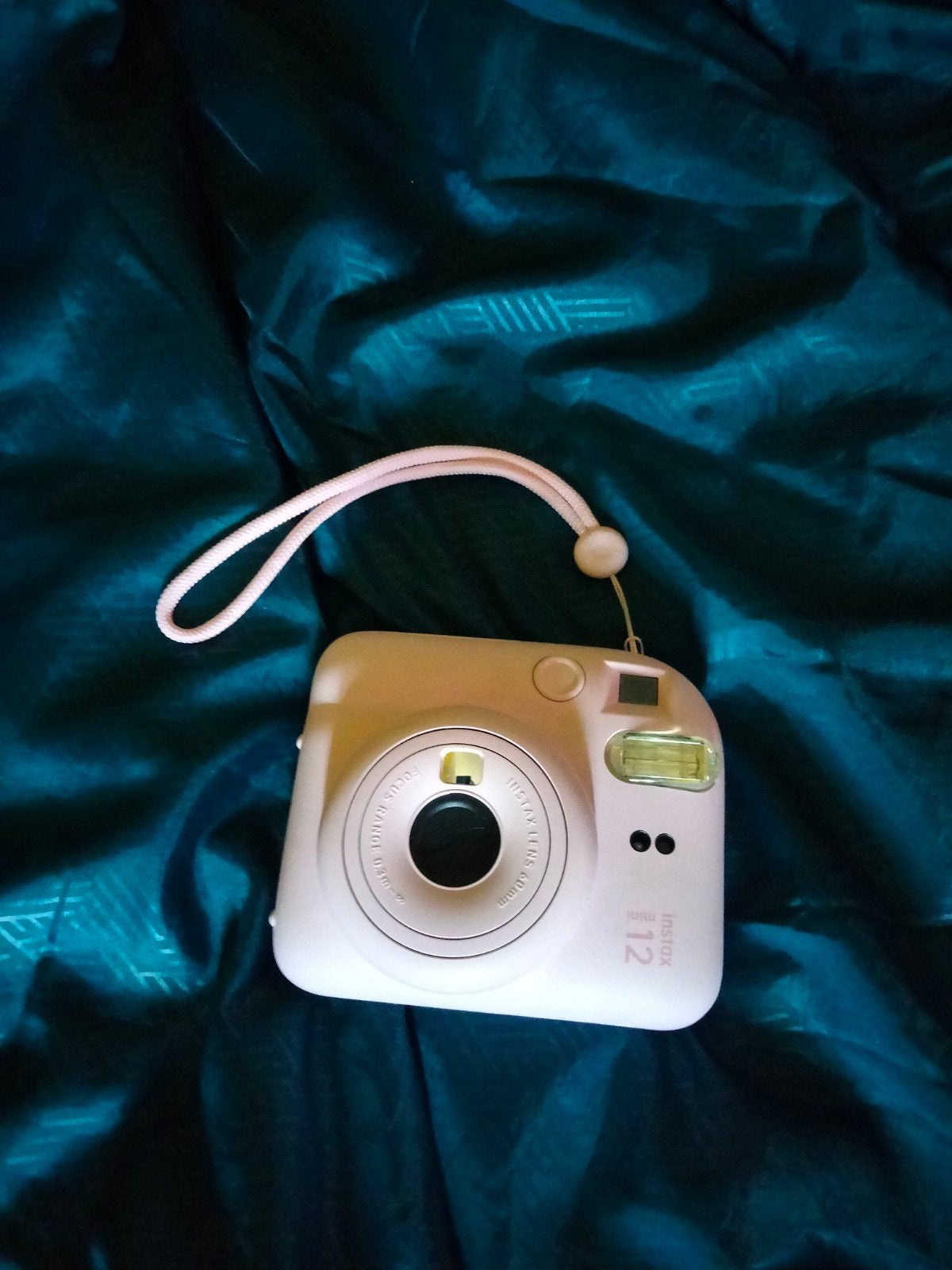 Instax mini 12, Audio, Tv en Foto, Fotocamera's Analoog, Ophalen of Verzenden, Zo goed als nieuw, Compact, Overige Merken