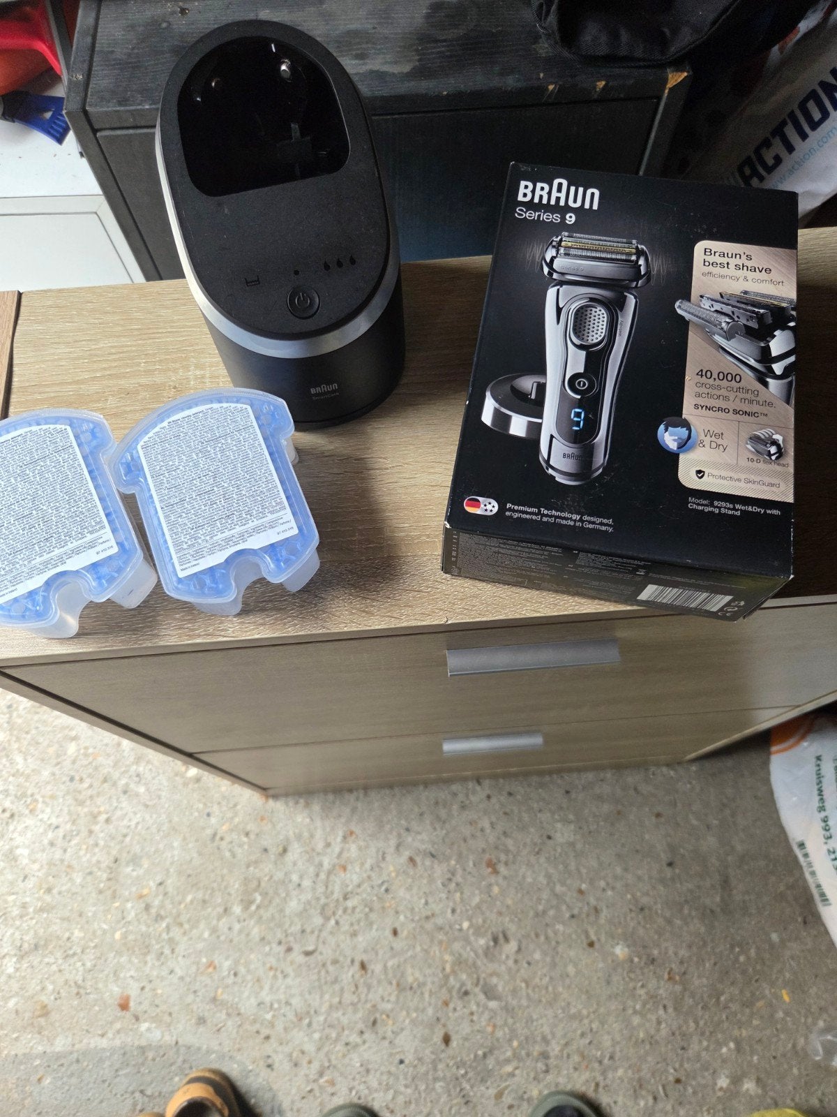 Braun Series 9 Scheerapparaat met Reinigingsstation, Ophalen, Zo goed als nieuw, Scheren en Epileren