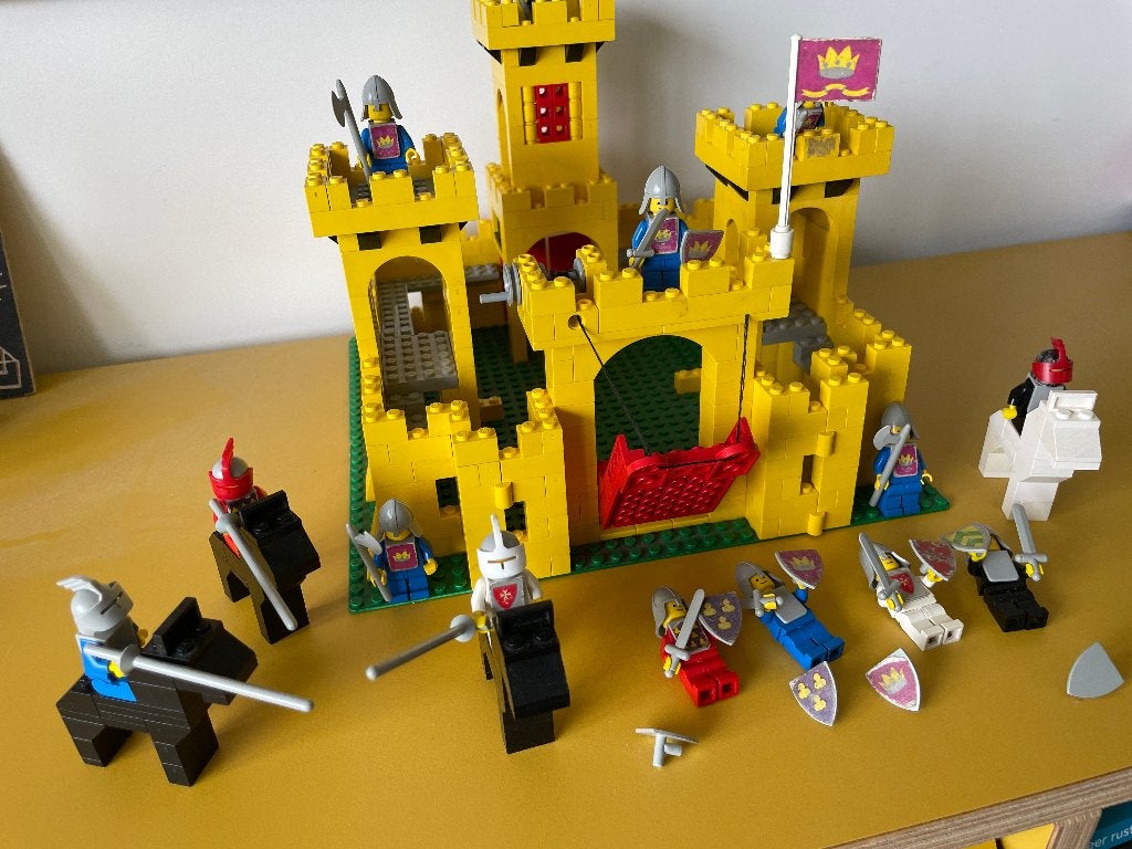 Lego 375 -  geel kasteel - Yellow castle, Kinderen en Baby's, Speelgoed | Duplo en Lego, Compleet, Gebruikt, Overige thema's, Lego