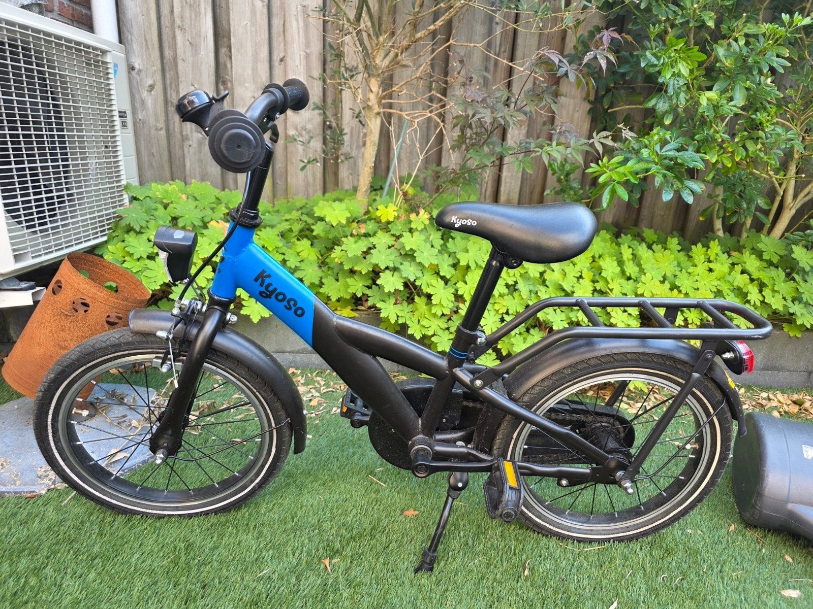 Kyoso kinderfiets 16 inch - Zo goed als nieuw, Ophalen, 16 tot 20 inch, Velgrem, Zo goed als nieuw