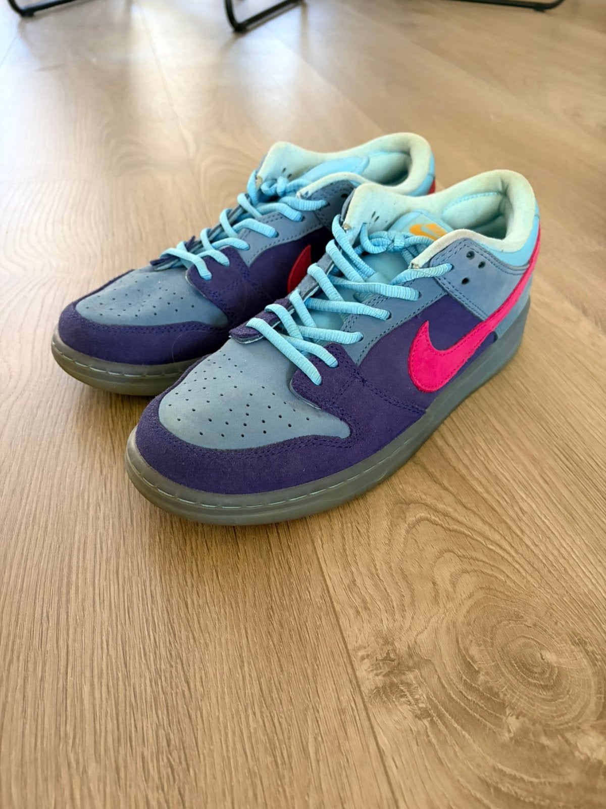 Nike sb dunk run the jewels maat 43, Ophalen of Verzenden, Zo goed als nieuw, Jongen of Meisje