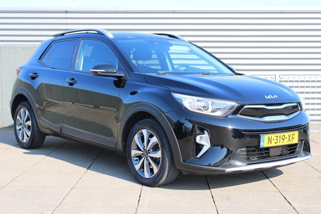 Kia Stonic 1.0 T-GDi MHEV DynamicPlusLine ACHTERUITRIJCAMERA, Gebruikt, Euro 6, Origineel Nederlands, Handgeschakeld