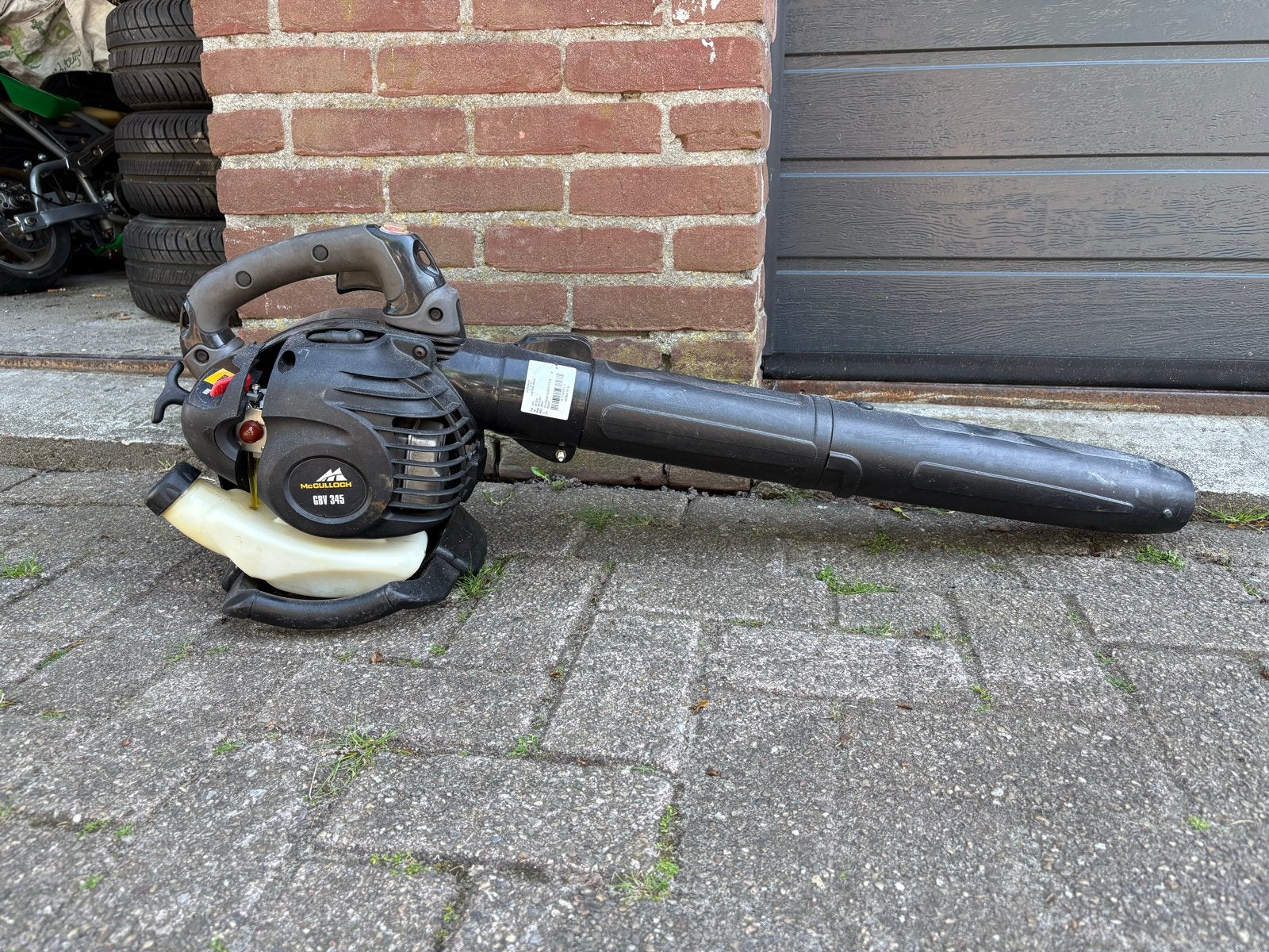 Bladblazer Benzine - Krachtige husqvarna mcculoch gbv, Tuin en Terras, Bladblazers, Ophalen, Benzine, Gebruikt, Met opvangzak