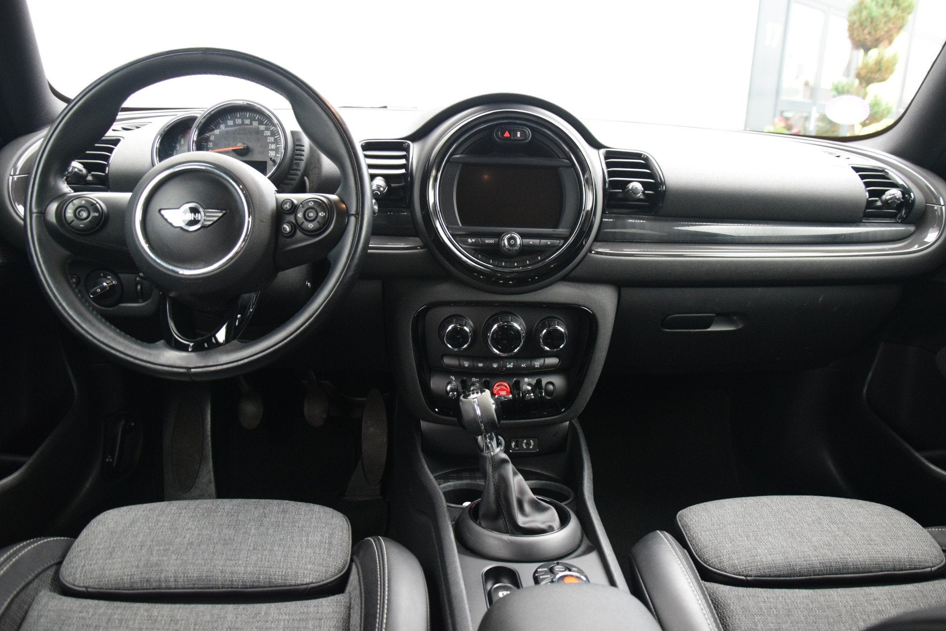 MINI Clubman 1.5 Cooper Salt Business Led Priv/Glass Navi/Bl, Voorwielaandrijving, 136 pk, Gebruikt, Blauw