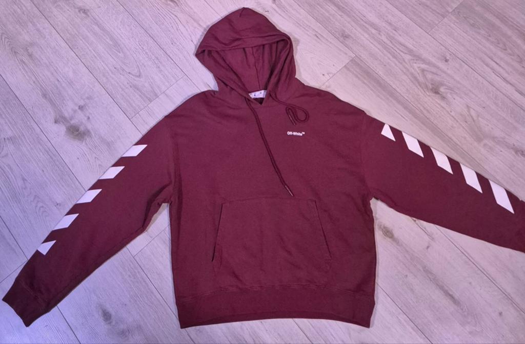 Off-White hoodie en short set - Zo goed als nieuw, Kleding | Heren, Truien en Vesten, Ophalen of Verzenden, Zo goed als nieuw