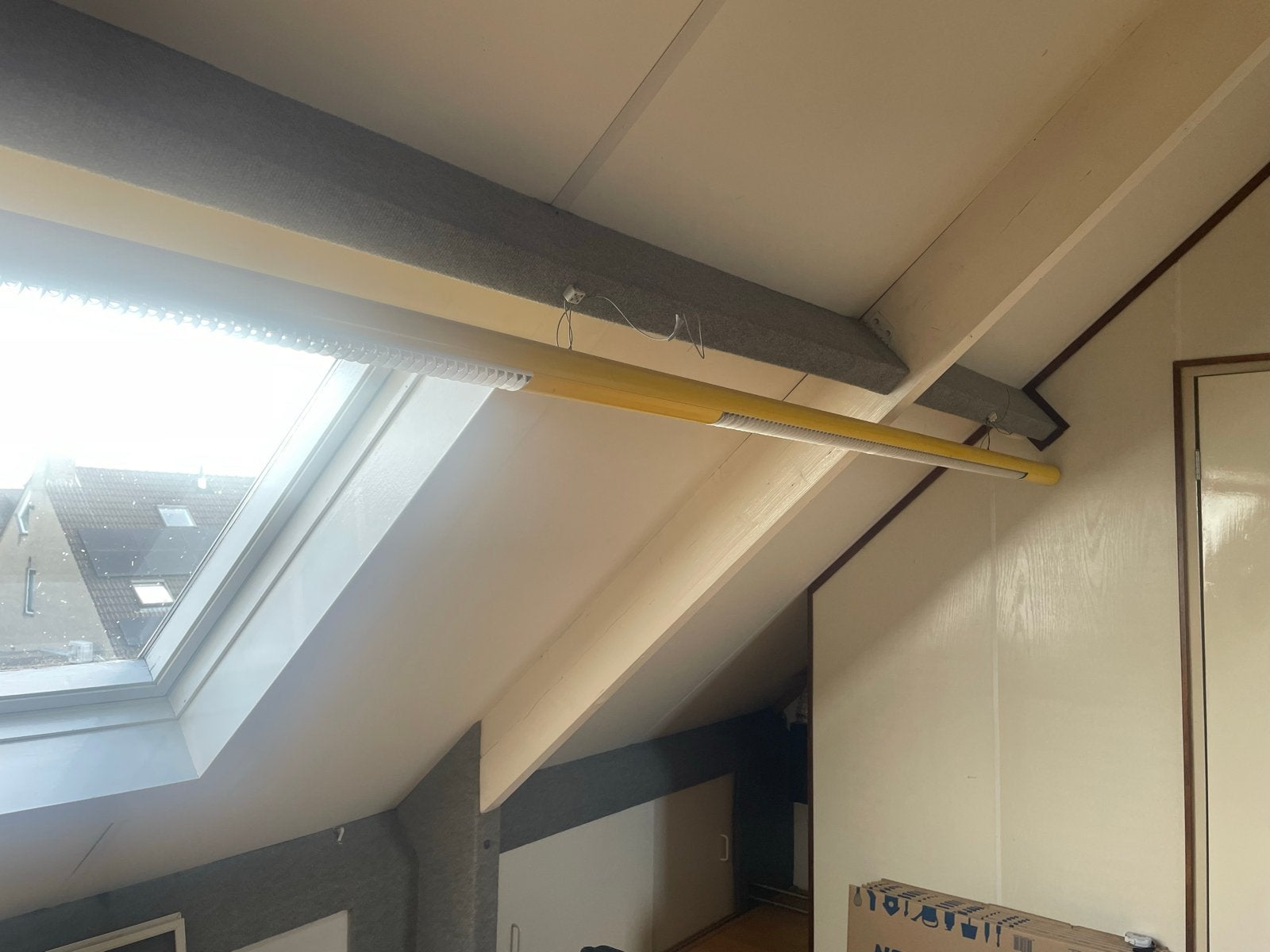 Gele ronde TL-buis met 2 lampen, 3.8m lang, met schakelaar, Met schakelaar, Ophalen, Gebruikt, Geel