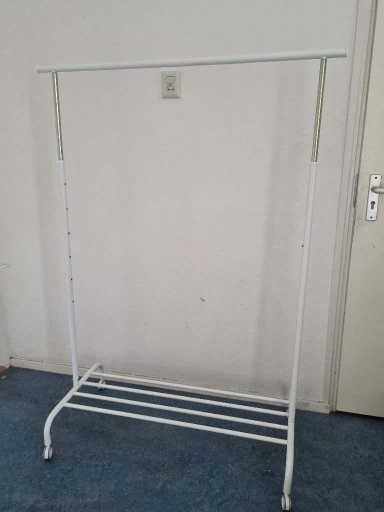 Clothes Rack - Kledingrek, Kleding | Dames, Kledingrekken, Ophalen, Met wielen
