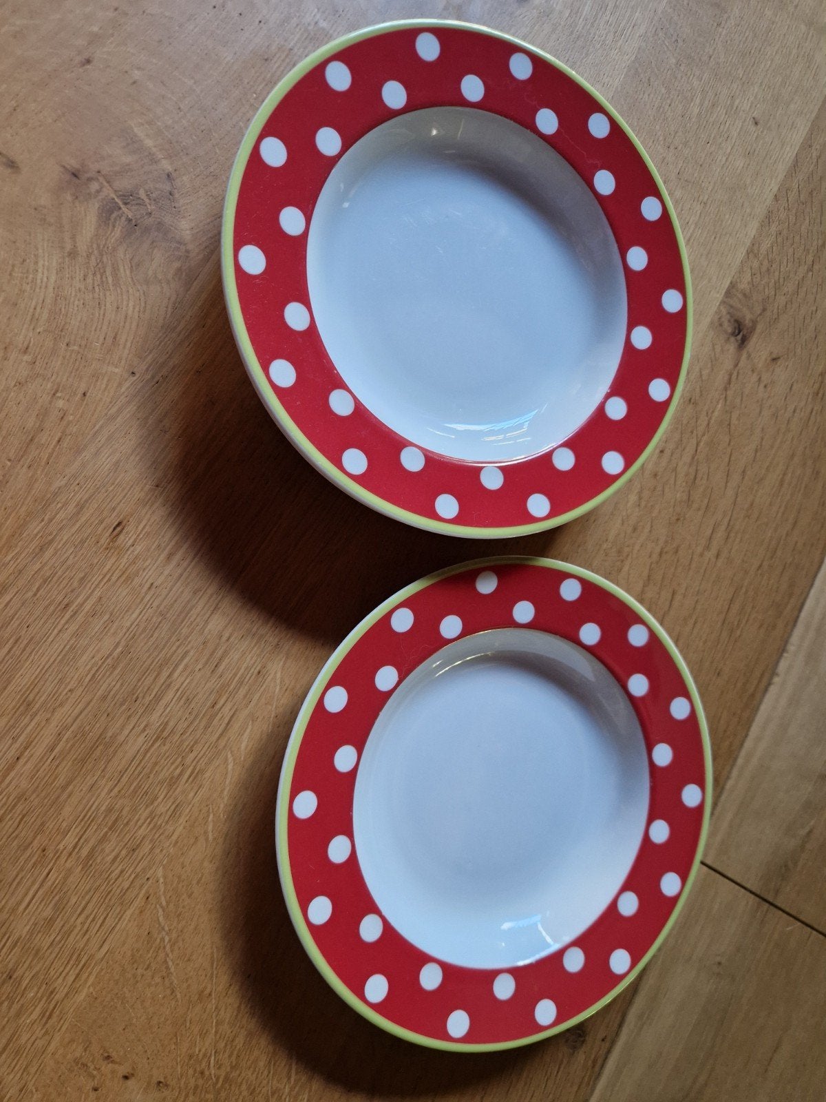 DIEPE BORDEN ROOD MET WITTE STIPPEN POLKADOT V&D 4X, Huis en Inrichting, Keuken | Servies, Ophalen of Verzenden, Overige stijlen