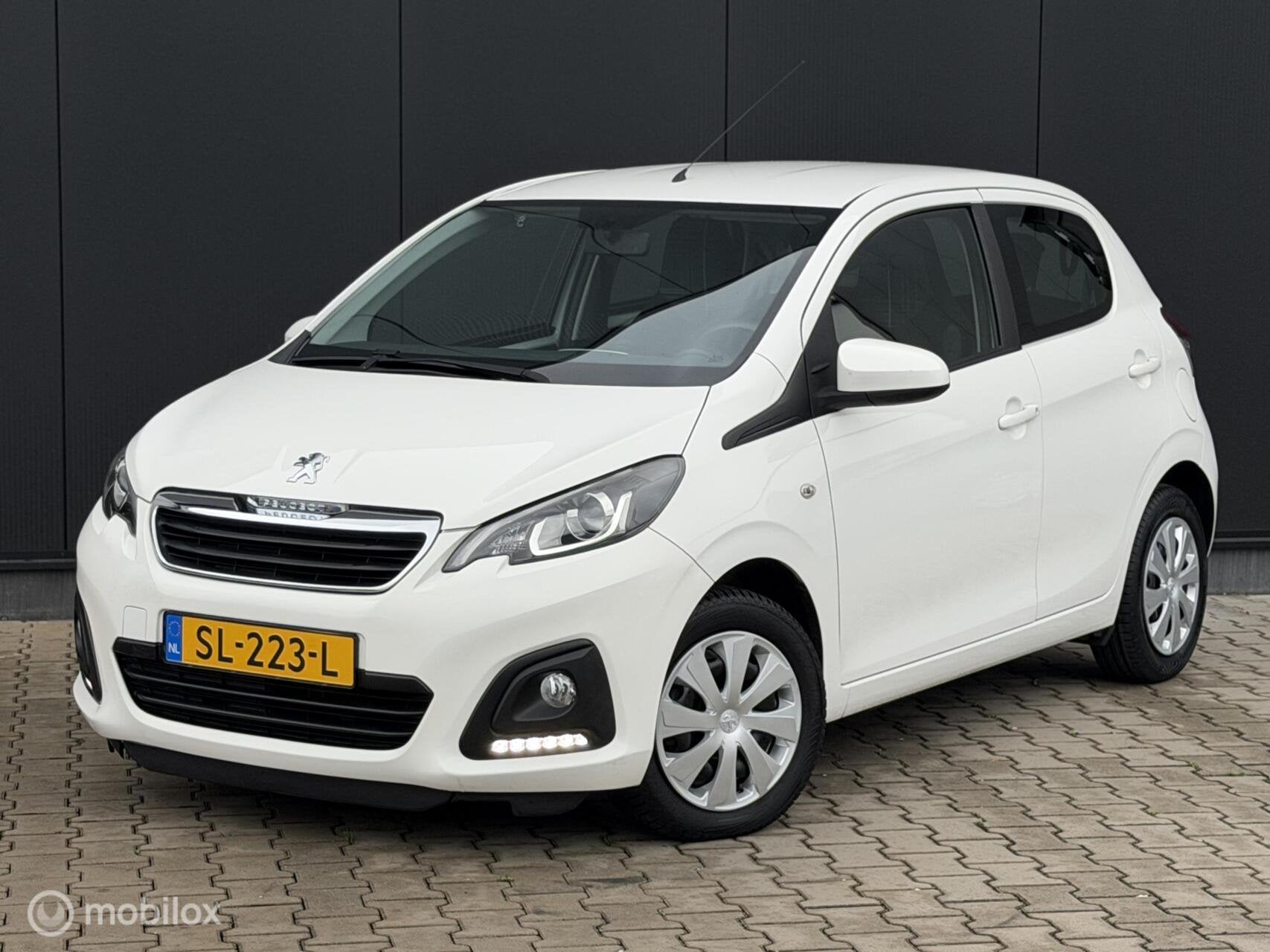 Peugeot 108 1.0 e-VTi Active | AIRCO | 5 DEUREN |, Voorwielaandrijving, Stof, Gebruikt, 4 stoelen