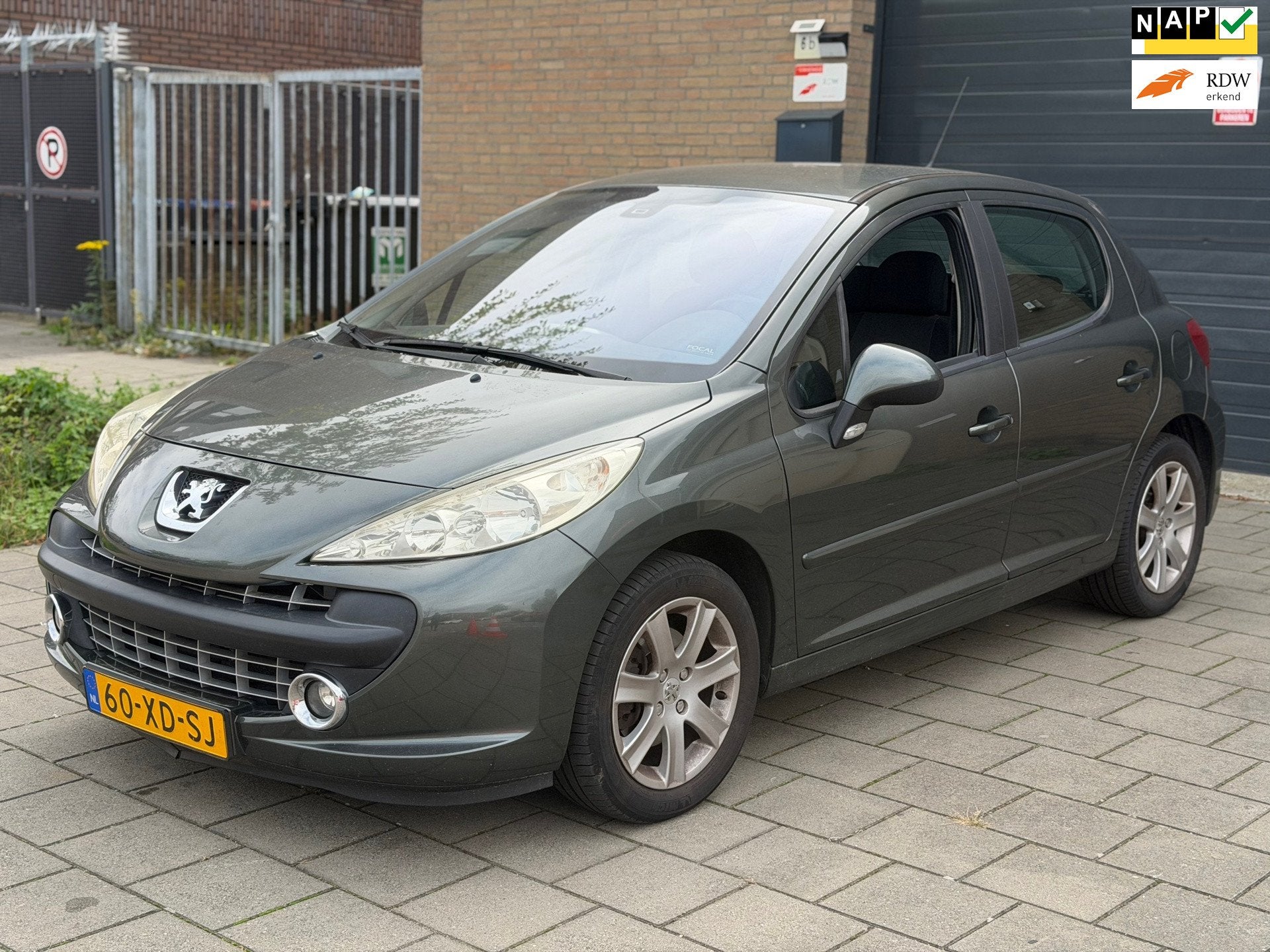 Peugeot 207 1.6-16V XS Pack Apk Airco Clima LM velgen lees a, Auto's, Voorwielaandrijving, Dealer onderhouden, Gebruikt, Bedrijf