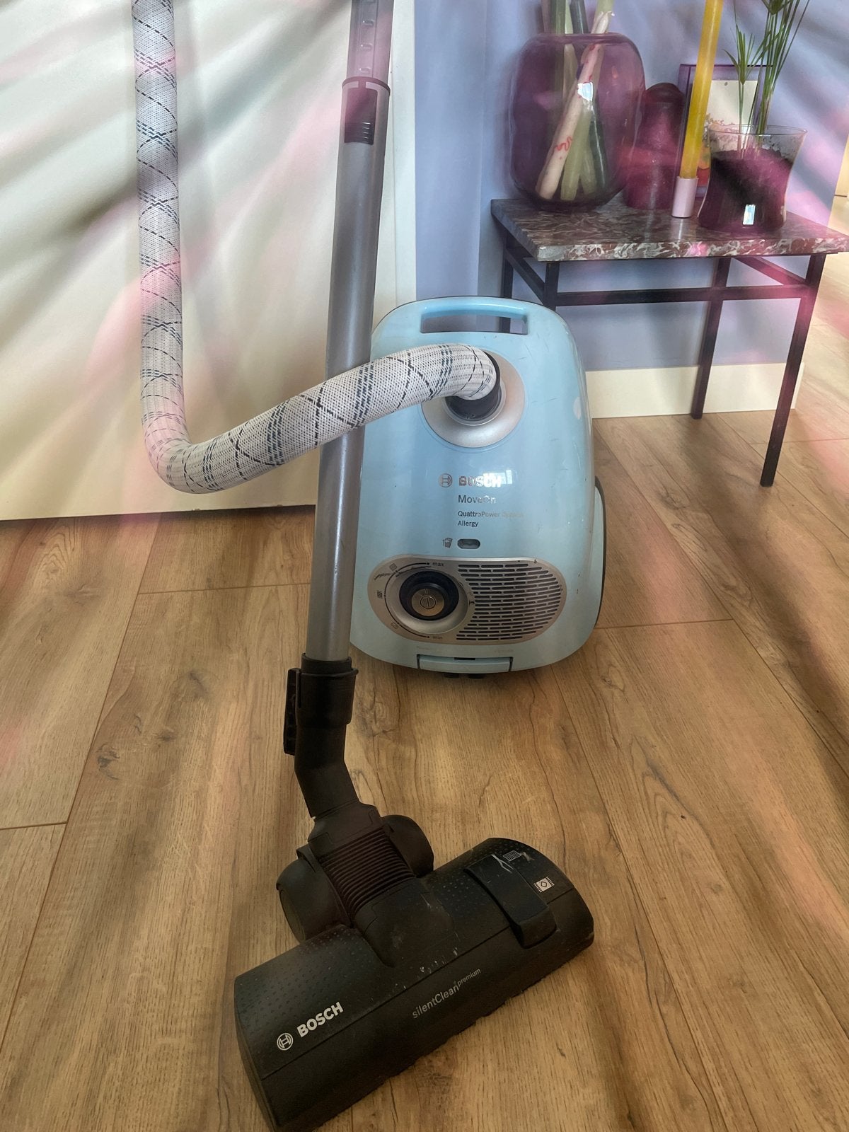 Bosch MoveOn stofzuiger - Lichtblauw - Ideaal voor studenten, Witgoed en Apparatuur, Ophalen, Gebruikt, Sledestofzuiger, Bosch