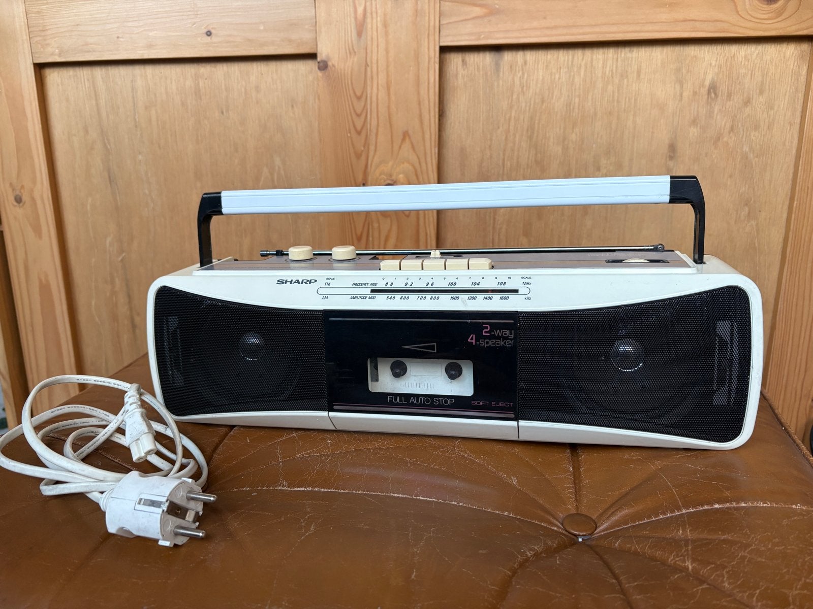 Vintage Sharp QT-250A(W) Stereo Radio Cassette Recorder wit, Ophalen of Verzenden, Gebruikt, Radio