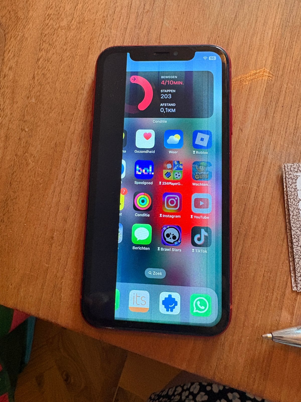 Iphone XR met beschadigd scherm - 256mb, Telecommunicatie, Mobiele telefoons | Apple iPhone, 80 %, Gebruikt, IPhone XR, Zonder simlock
