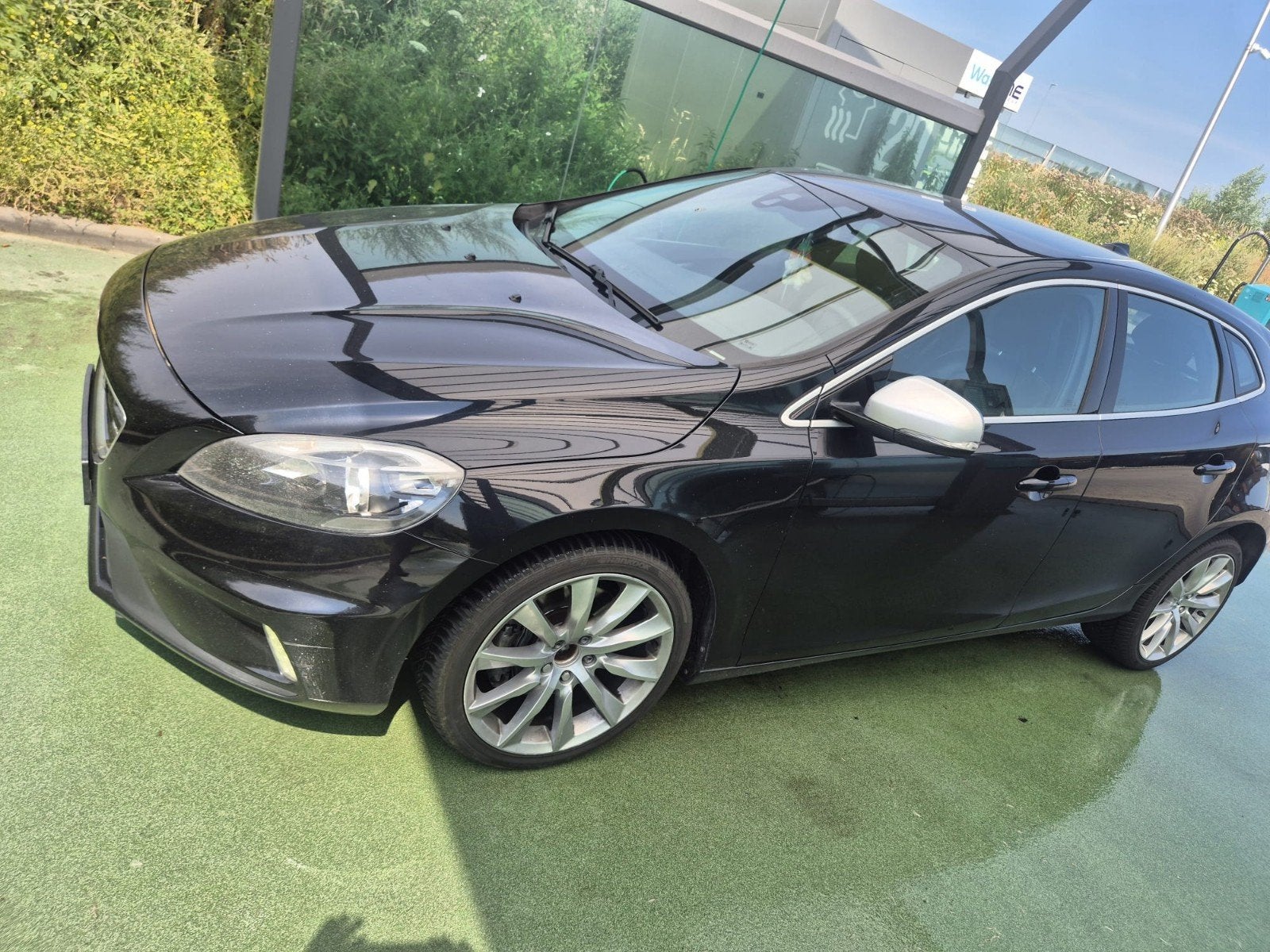 Volvo V40 2.0 D4 190PK 2014 Zwart, Auto's, Voorwielaandrijving, Zwart, Particulier, 30 km/l