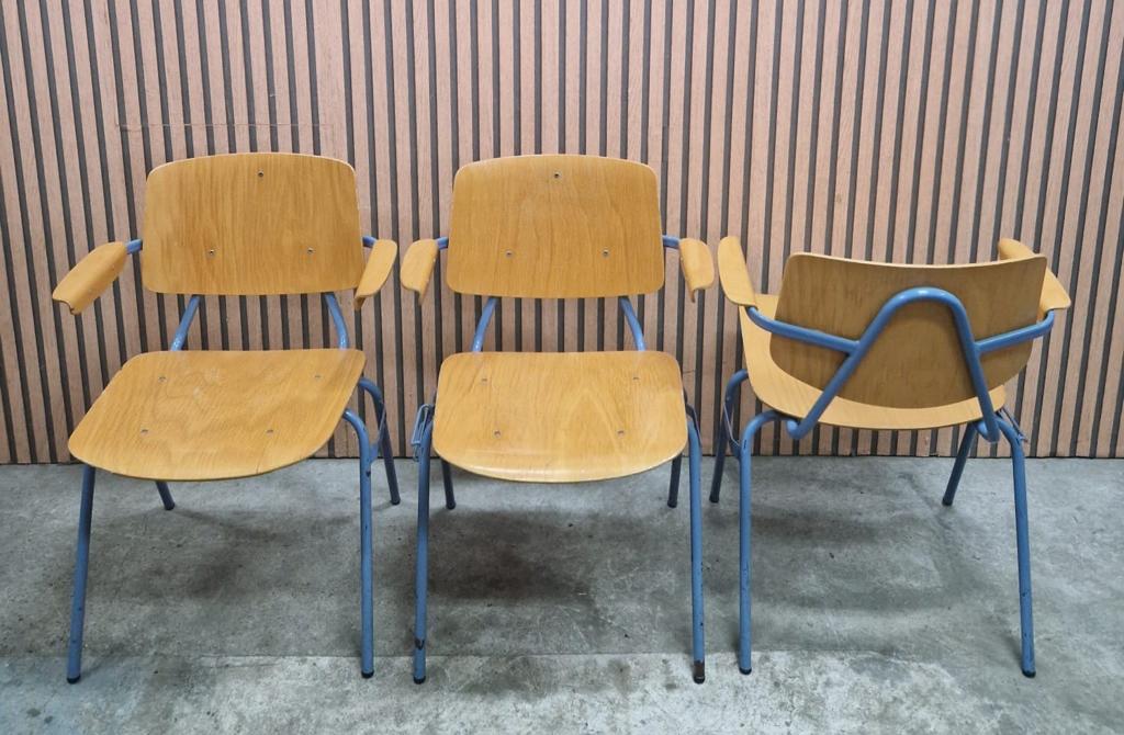 150 x Kho Liang schoolstoelen vintage stoelen cafe horeca, Ophalen of Verzenden, Zo goed als nieuw, Bruin, Vijf, Zes of meer stoelen