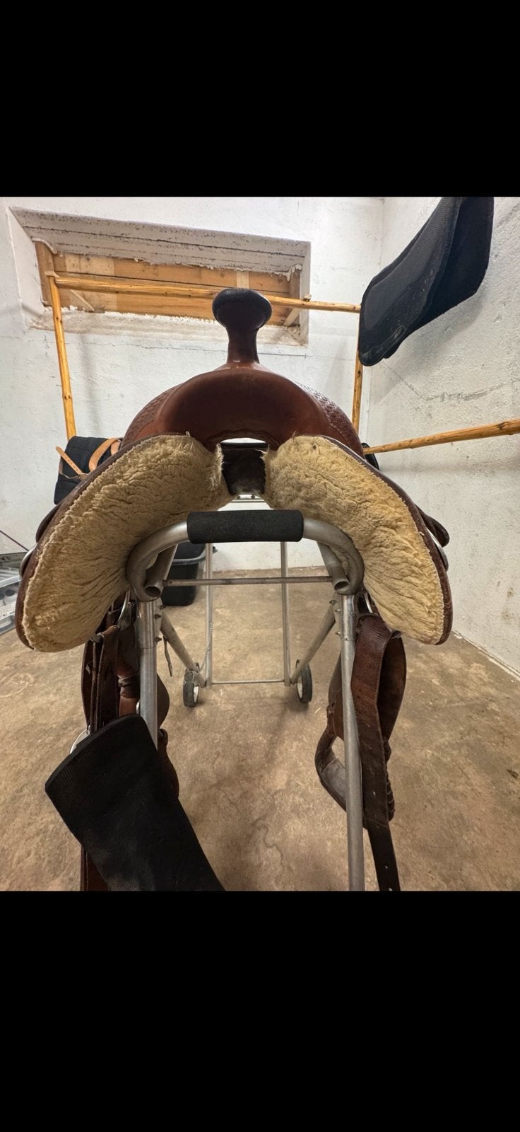 Gezocht westernzadel die breed rond loopt flat bars, Ophalen, Gebruikt, Overige disciplines