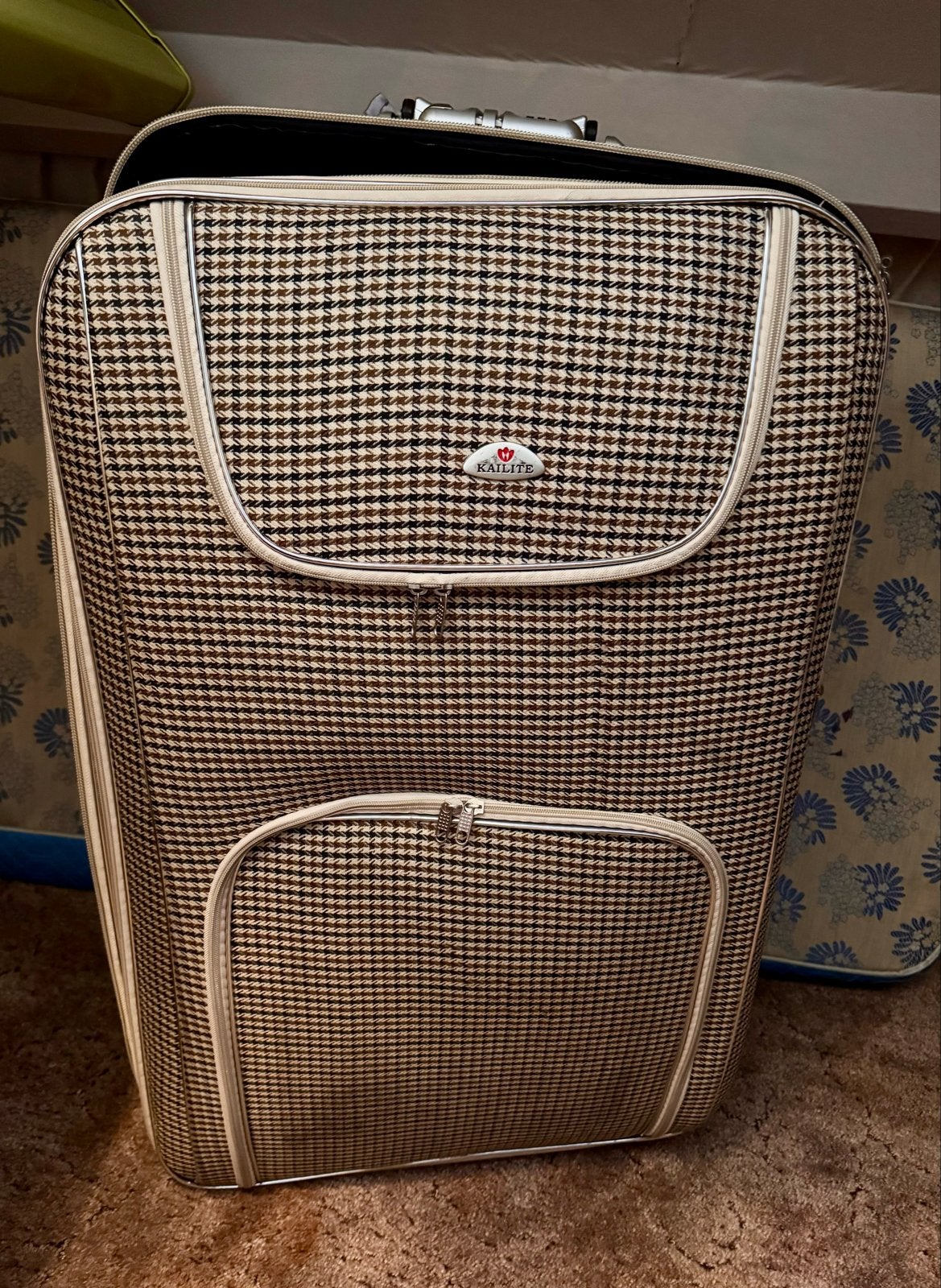 Koffer met Wieltjes en Uitschuifbare Handgreep, Ophalen, 40 tot 60 cm, Gebruikt, Beige