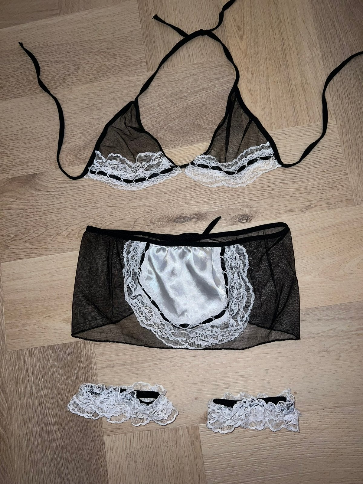Schoonmaak setje 3 delig lingerie, Verzenden, Zwart, Overige typen