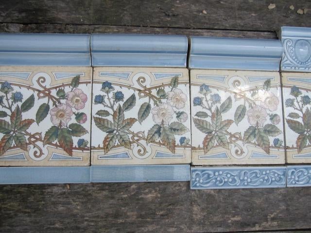 46 stuks antieke wandtegels, rand van bramen met bloesem, Ophalen