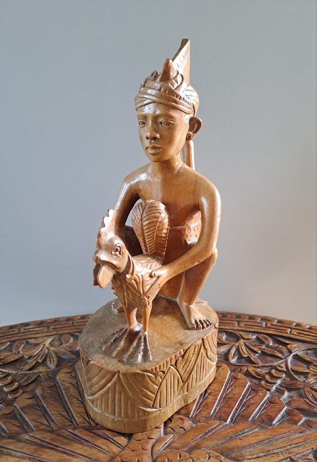 Balinese jongen met haan, Verzenden