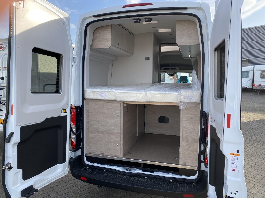 Bürstner Lineo C 590 Actieprijs! Automaat, Caravans en Kamperen, Automaat, Buscamper of Camperbus, Ringverwarming, Ford
