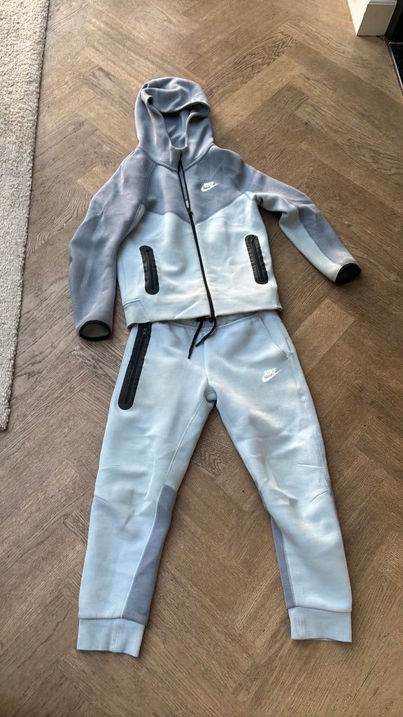 Nike Tech Fleece Pak Vest & Broek - Grijs (137-147 cm), Ophalen, Gebruikt, Jongen of Meisje