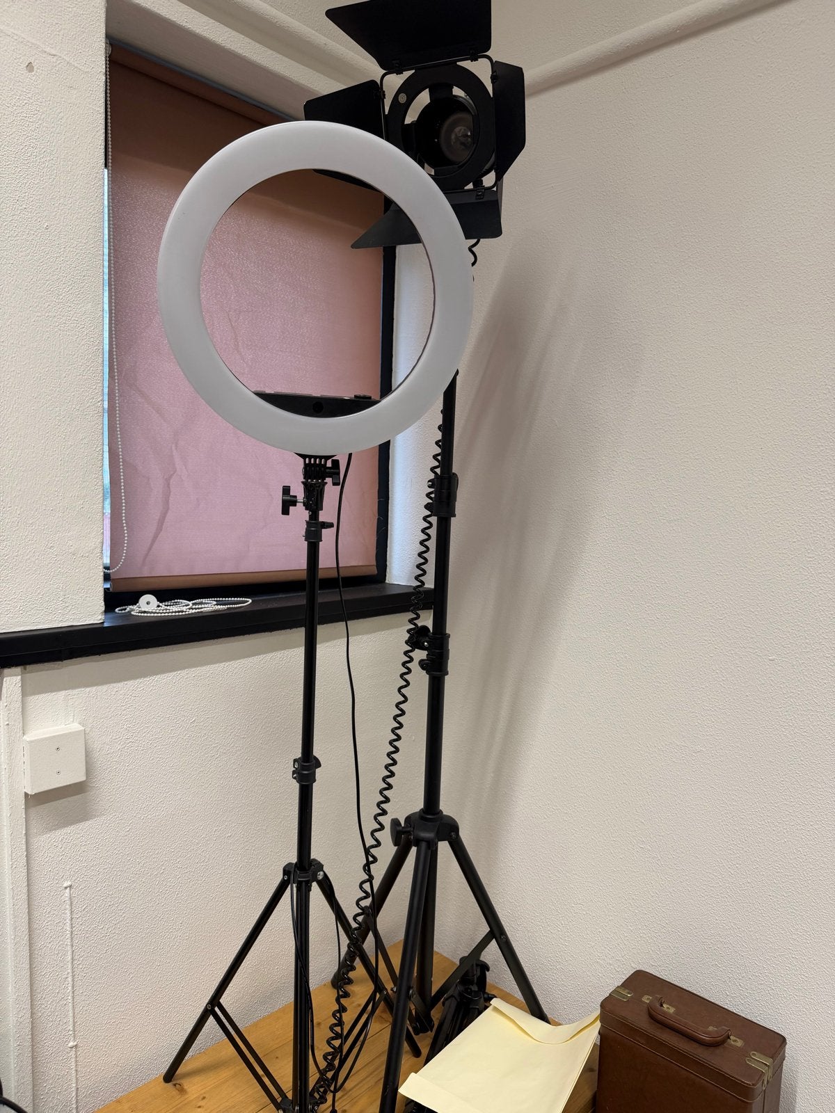 Complete studio lampen set met ringlamp en statieven, Ophalen, Lamp of Flitsset, Gebruikt, Inclusief lampen