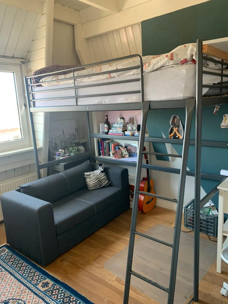 IKEA SVÄRTA grijs hoogslaper met bureaublad 90x200 cm, Ophalen, Gebruikt