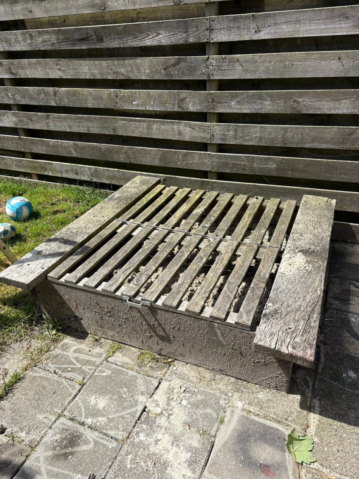 Gratis houten zandbak, Ophalen, Gebruikt, Zandbak