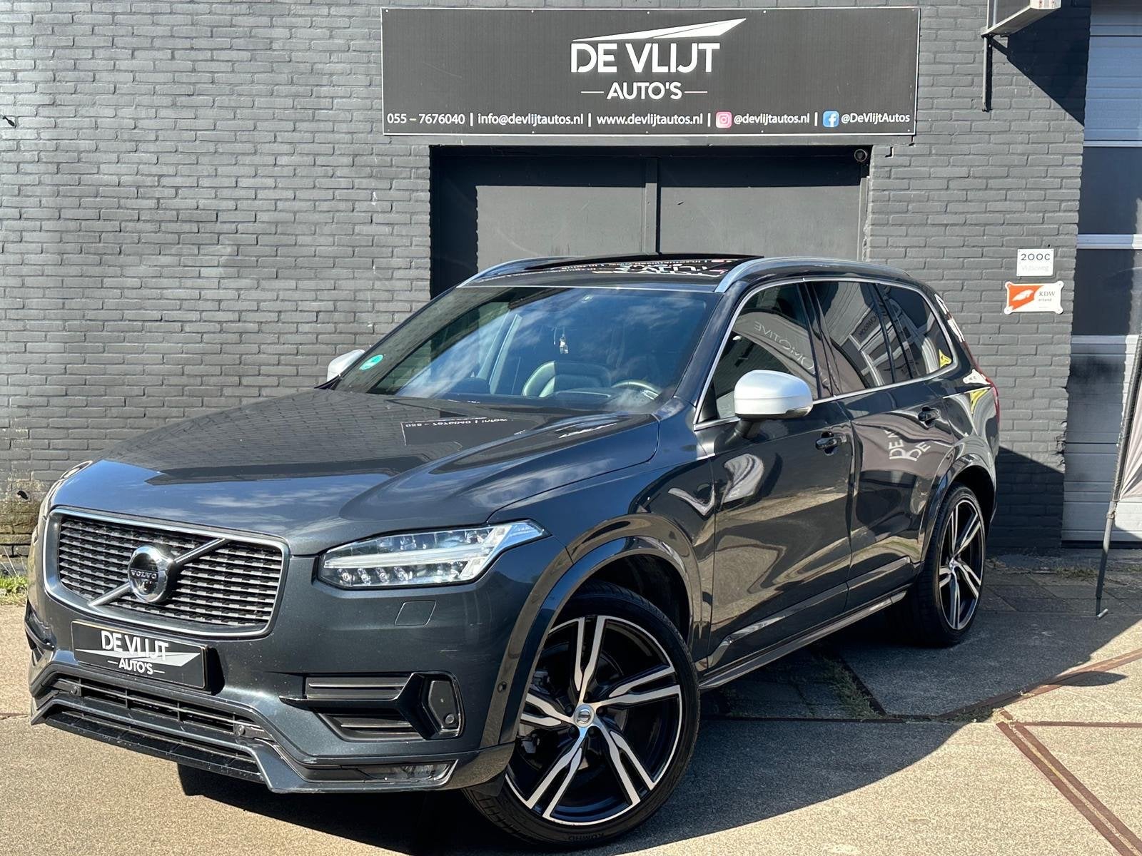 Volvo XC90 2.0 T6 AWD R-Design 310PK 7P | Pano | Carplay | C, Auto's, Gebruikt, 4 cilinders, 1969 cc, 7 stoelen