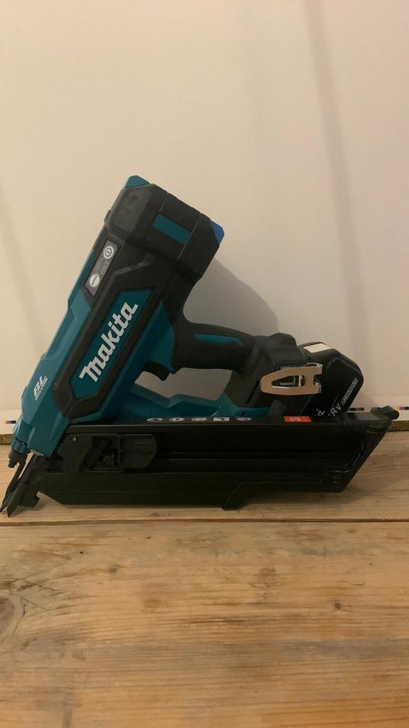 MAKITA TACKER DBN900, Ophalen of Verzenden, Nieuw