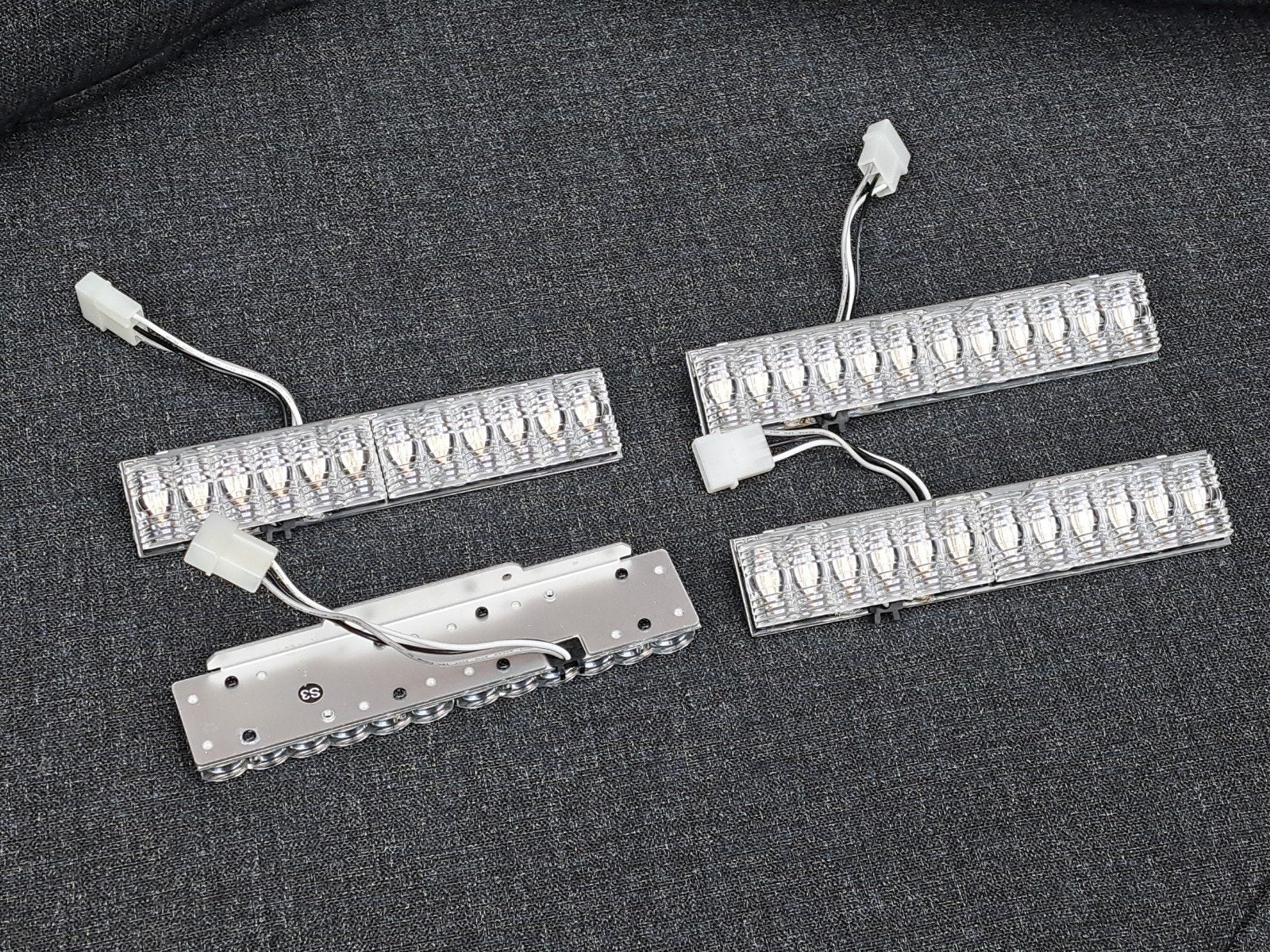 Blauwe Axixtech LEGION led hoekmodules tbv flitsbalk, Ophalen
