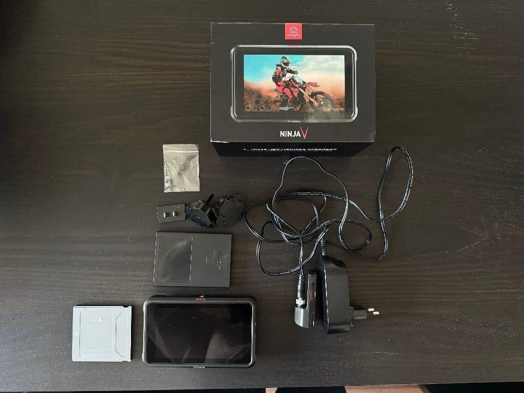 Atomos ninja V + Angelbird AtomX SSDmini 500GB, Ophalen of Verzenden, Zo goed als nieuw, Video