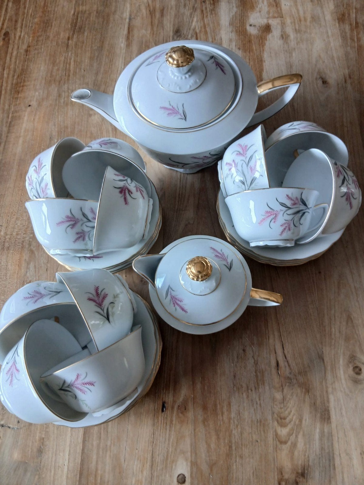 Vintage Theeservies met 12 Kopjes/Schotels, Theepot en Melkk, Antiek en Kunst, Ophalen