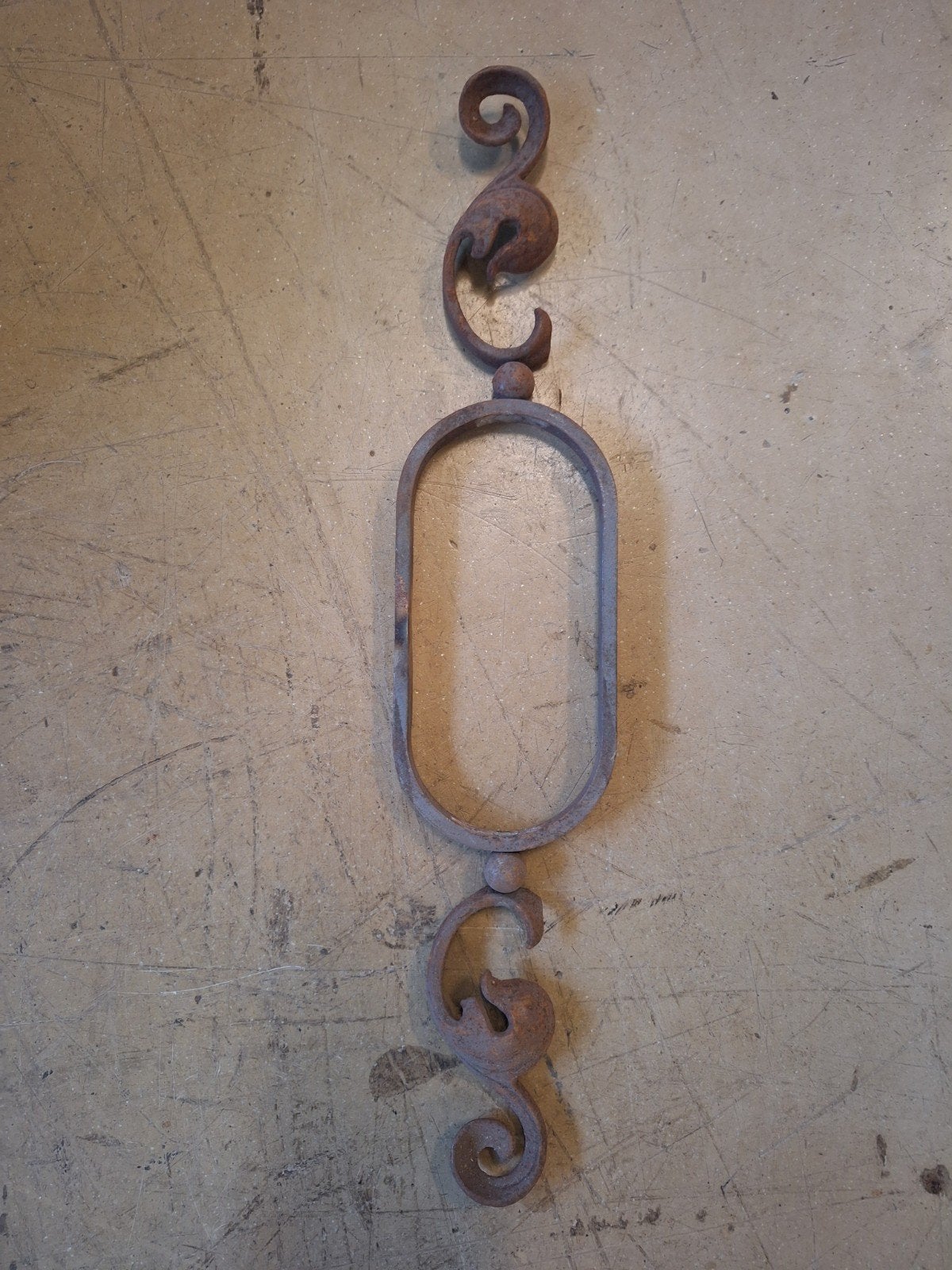 Smeedijzeren ornament, Ophalen