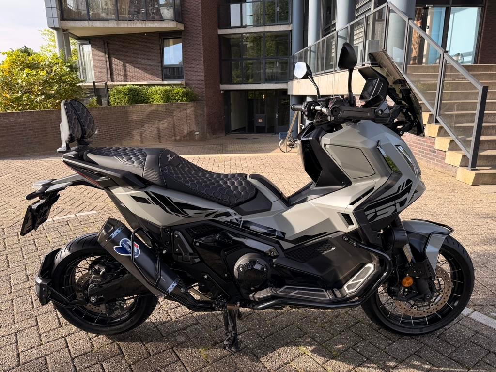 Honda X-ADV 750 2025 Vol Optie Black Edition Nieuwestaat!, Motoren, Motoren | Honda, Gebruikt, Particulier, Meer dan 35 kW, Automaat