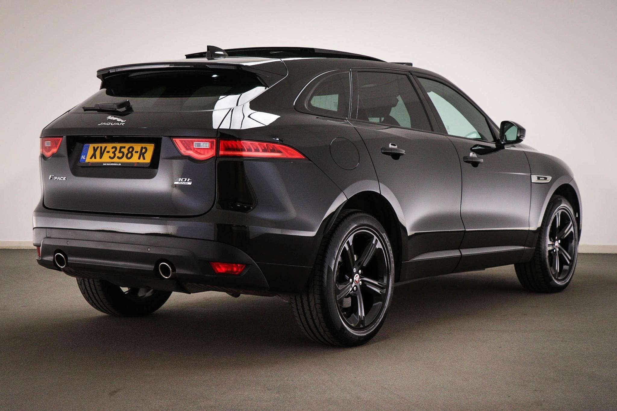 Jaguar F-PACE 2.0t AWD Portfolio | PANORAMADAK | STUURVERWAR, Auto's, Jaguar, Gebruikt, 4 cilinders, Met garantie (alle), Zwart