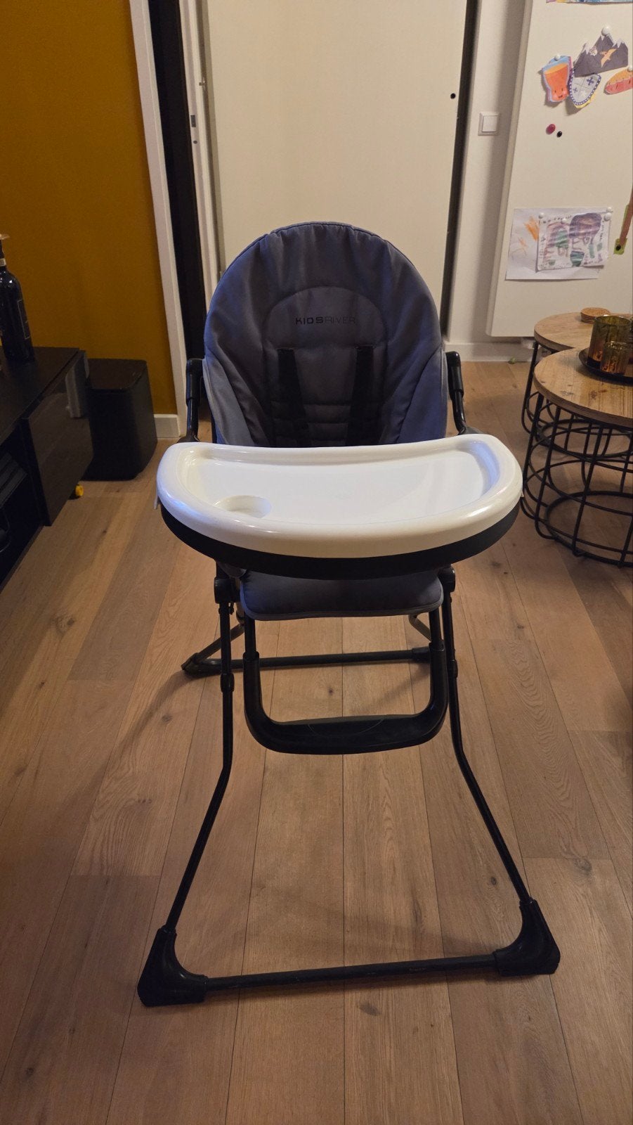 Kidsriver Inklapbare Kinderstoel met Eetblad, Kinderen en Baby's, Ophalen, Gebruikt, Inklapstoel, Afneembaar eetblad