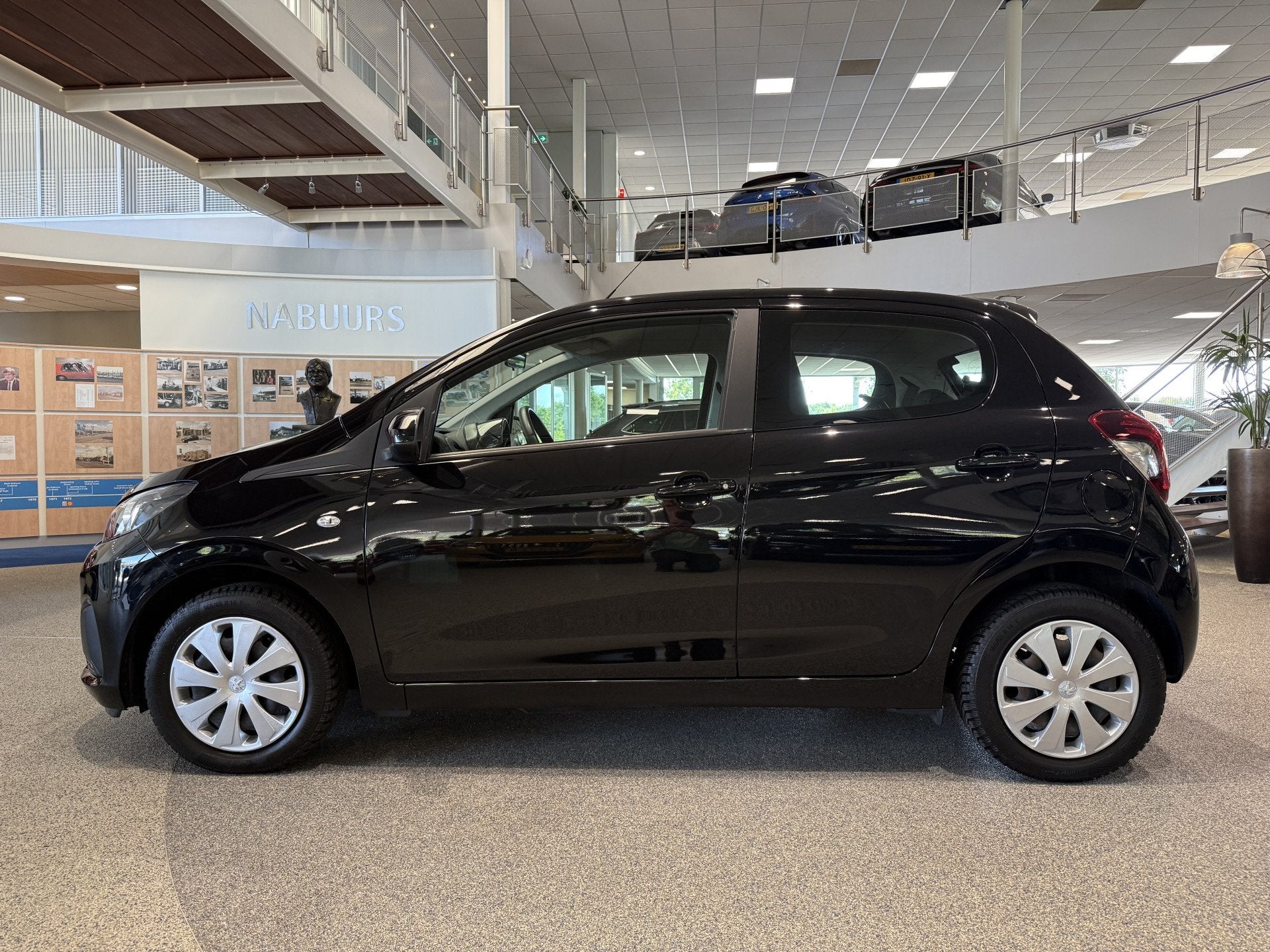 Peugeot 108 1.0 e-VTi Active NL auto, Airco, Bluetooth, Voorwielaandrijving, 12 maanden, Stof, Gebruikt