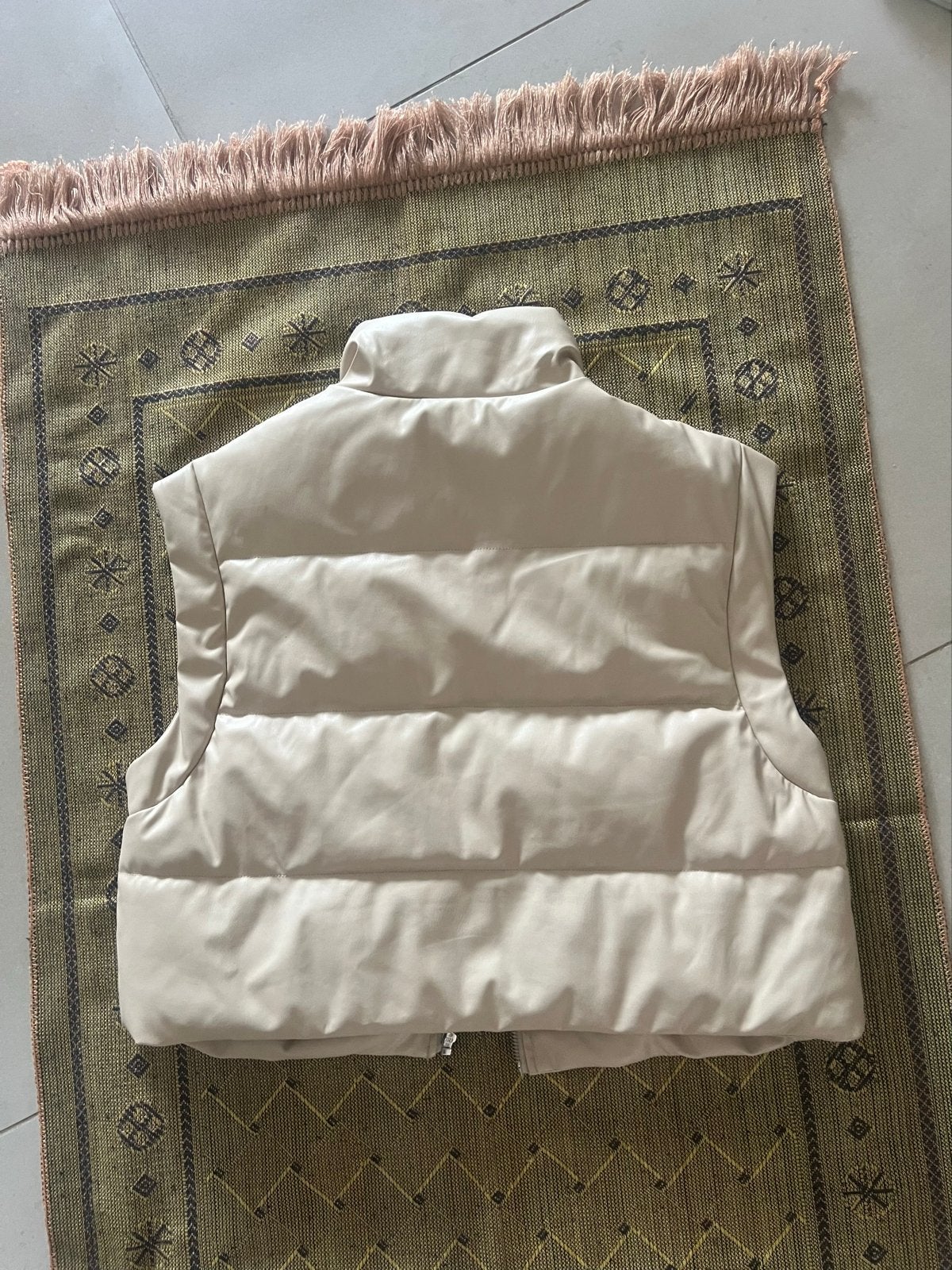 Zara Puffer Bodywarmer Beige Maat M, Ophalen of Verzenden, Zo goed als nieuw, Maat 38/40 (M), Beige