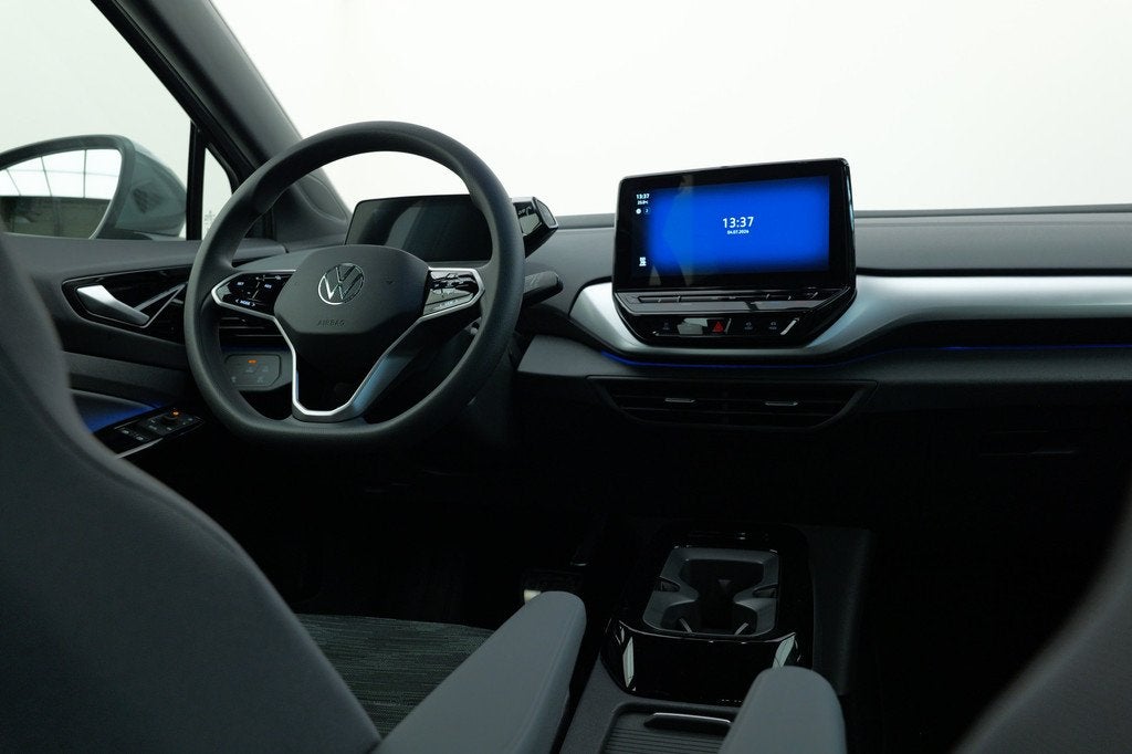 Volkswagen ID.4 Pure 52 kWh | Adaptive cruise | Ambienteverl, Auto's, Volkswagen, Automaat, Gebruikt, Zwart, Met garantie (alle)