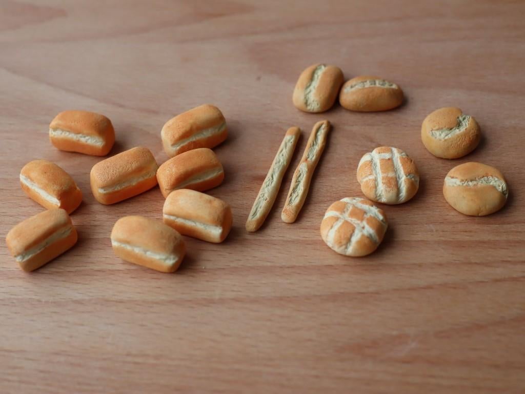 Stokbroden met of zonder zakje, vloerbroden en gewone broden, Verzamelen, Poppenhuizen en Toebehoren, Ophalen of Verzenden, Nieuw