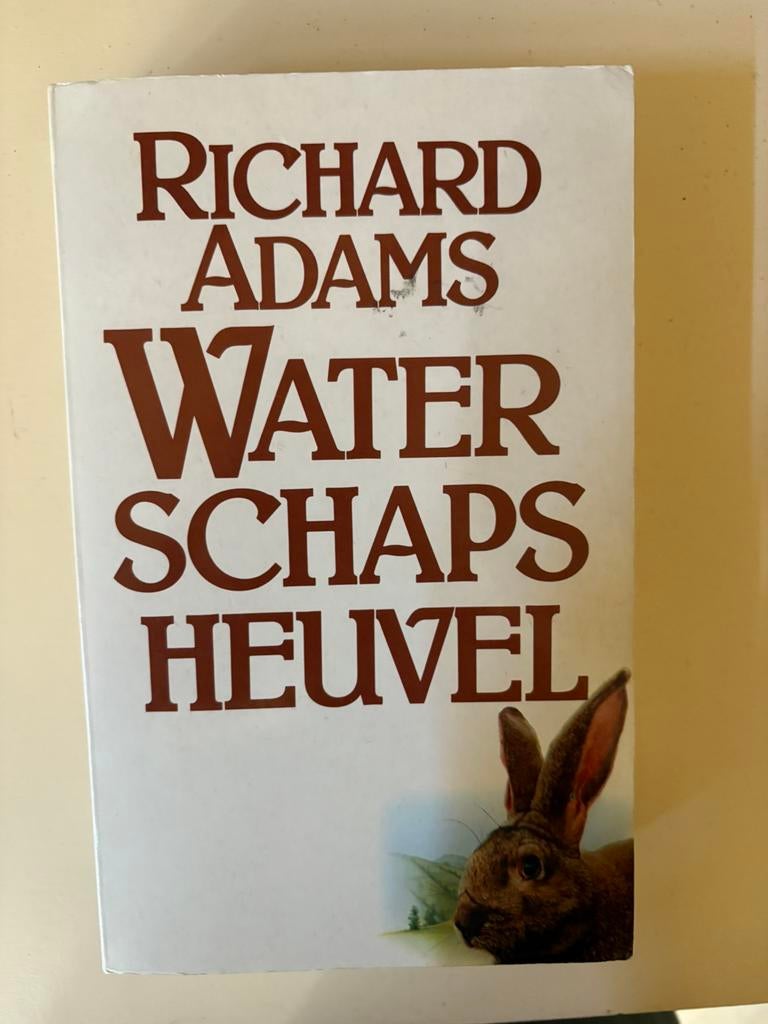 Waterschapsheuvel Richard Adams paperback, Boeken, Verzenden, Gelezen, Overige onderwerpen