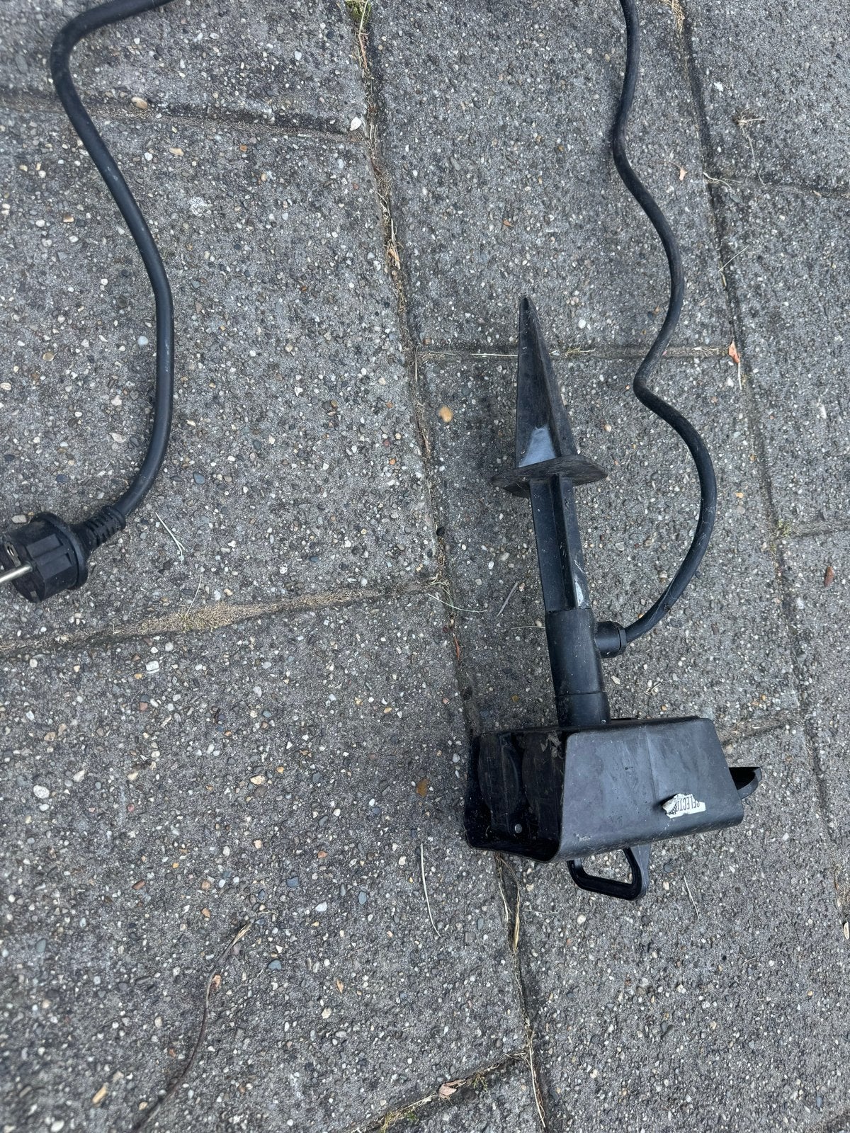 Buitenstopcontact met grondpen en verlengsnoer, Ophalen of Verzenden, Gebruikt, Overige typen