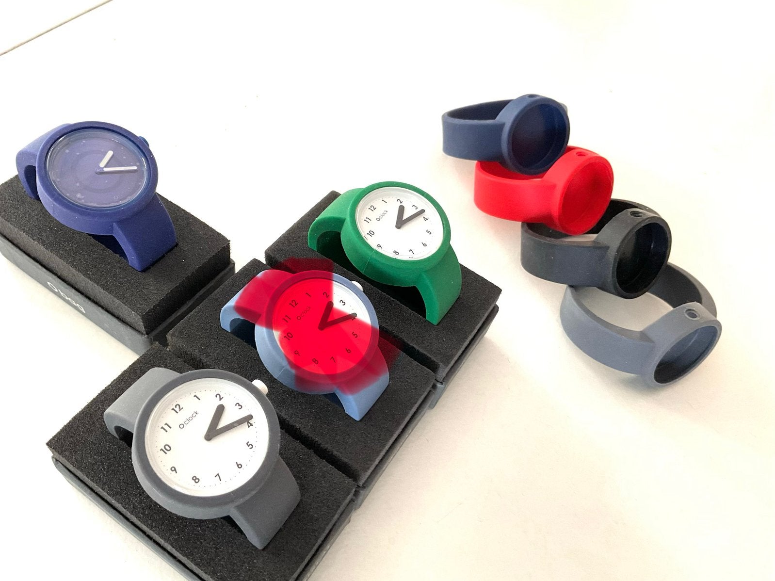 O’clock compleet horloge in maat S, set 2 stuks, Sieraden, Tassen en Uiterlijk, Horloges | Dames, Verzenden, Zo goed als nieuw