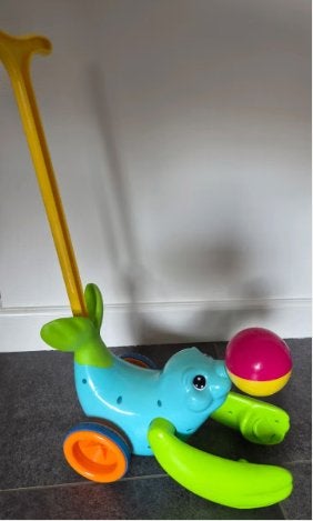 TOMY Loop en Show Zeehond (ook bekend als Neil the Seal), Ophalen of Verzenden, Gebruikt, Jongen of Meisje
