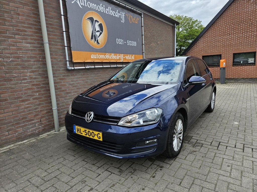 Volkswagen Golf 1.2 TSI Trendline (bj 2015), Voorwielaandrijving, Gebruikt, 4 cilinders, Blauw