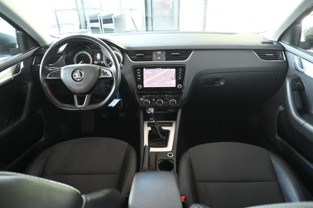 Skoda Octavia Combi 1.0 TSI Greentech Business Edition Navig, Auto's, Skoda, Voorwielaandrijving, Stof, Gebruikt, Met garantie (alle)