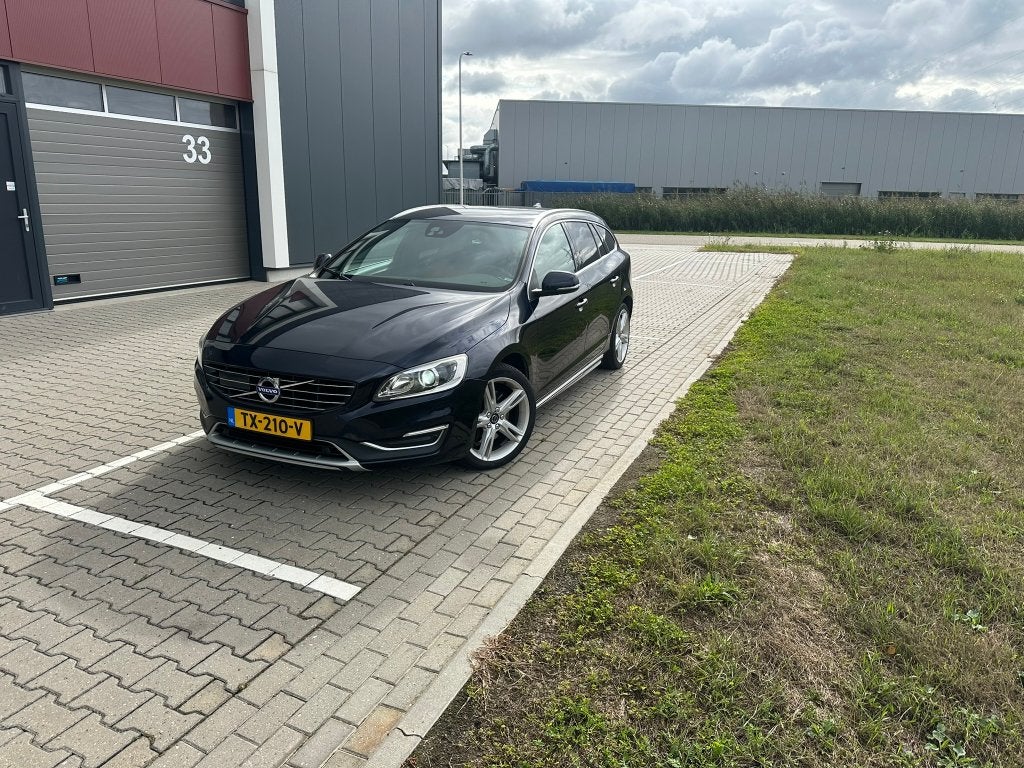 Volvo V60 D5 2.0 Geartronic Nordic+ Luxury | ACC | Trekhaak, Auto's, 1800 kg, Euro 6, 4 cilinders, 1969 cc